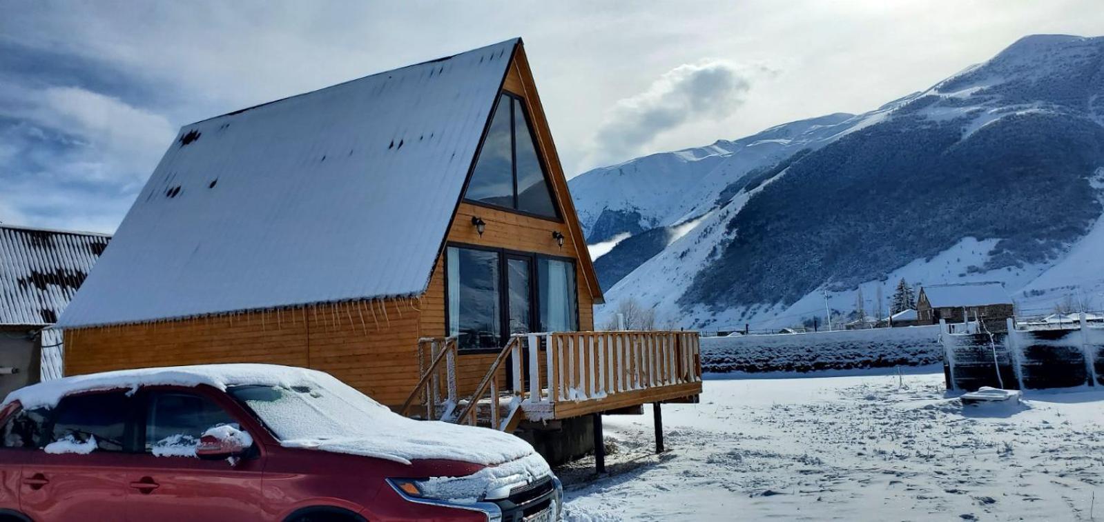 Mountain Hut In Kazbegi Βίλα Εξωτερικό φωτογραφία